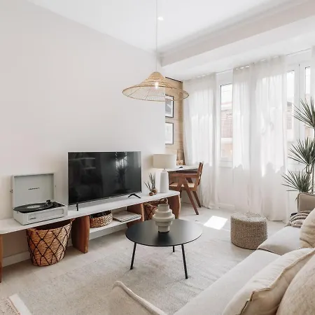 דירה Stabia - 2 Bedrooms In Sant Gervasi ברצלונה