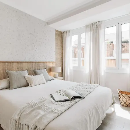 Stabia - 2 Bedrooms In Sant Gervasi * ברצלונה