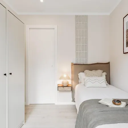 Stabia - 2 Bedrooms In Sant Gervasi * ברצלונה